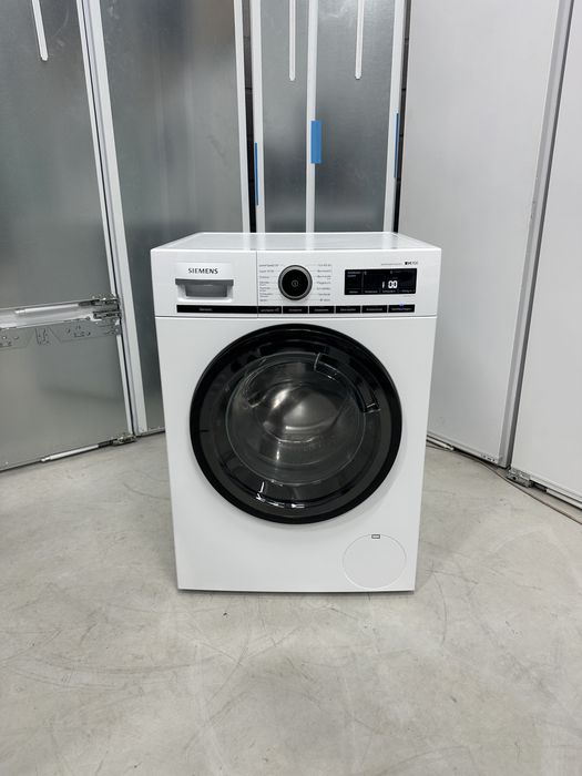 2023 рік/Пральна машина Siemens iq700