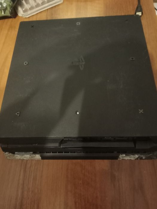 Konsola Ps4 Pro świetny stan