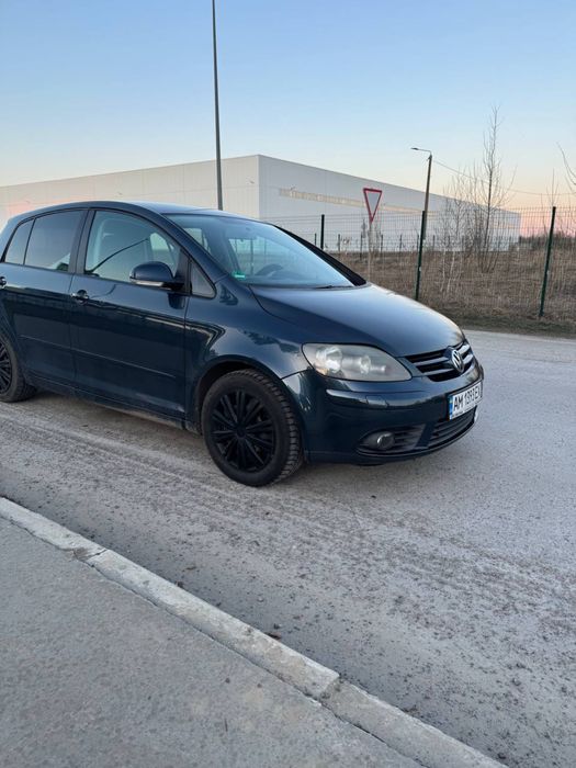 Volkswagen golf plus