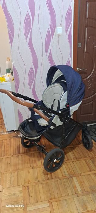 Коляска  з люлькою і прогулянкова  2 в 1.
