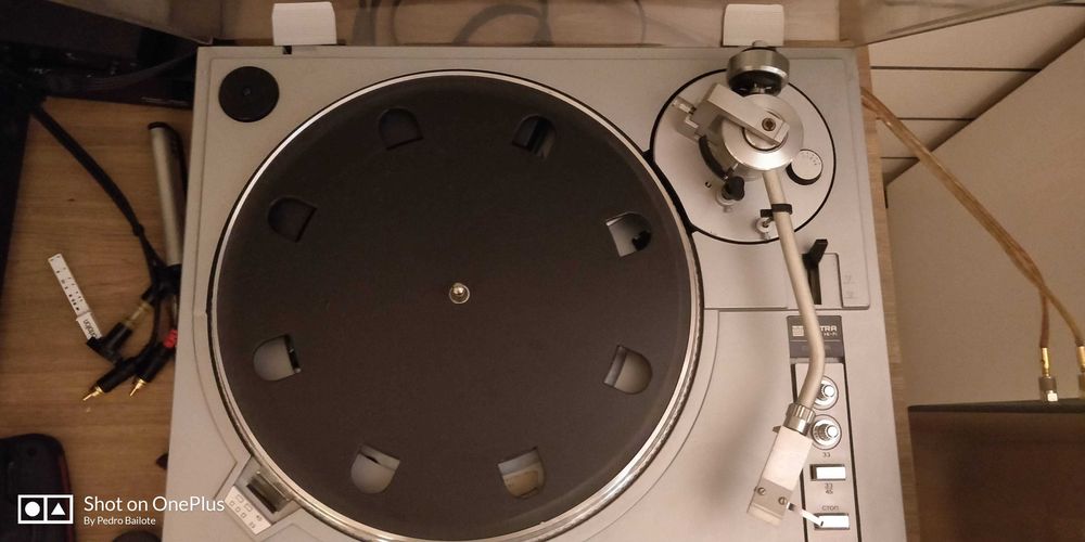 Gira Discos Eletromagnetico Raro Unitra