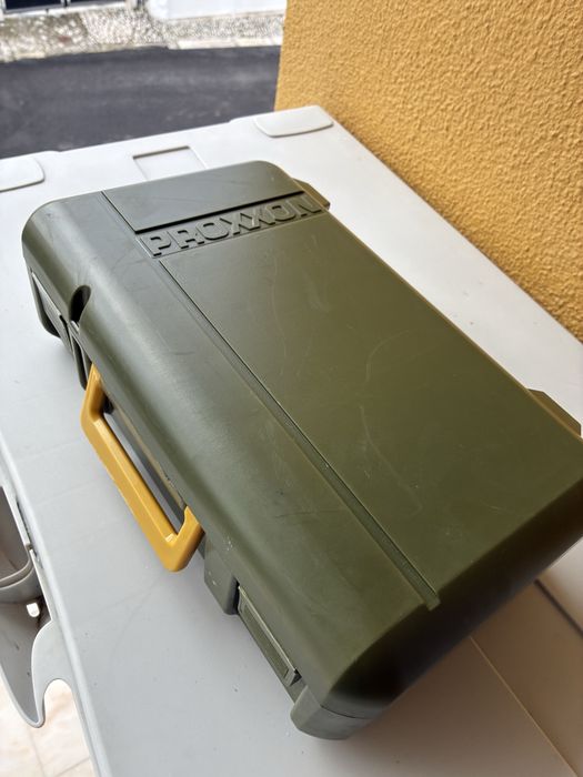 Rebarbadora de pescoco cumprido para trabalhos finos de ladrilho etc