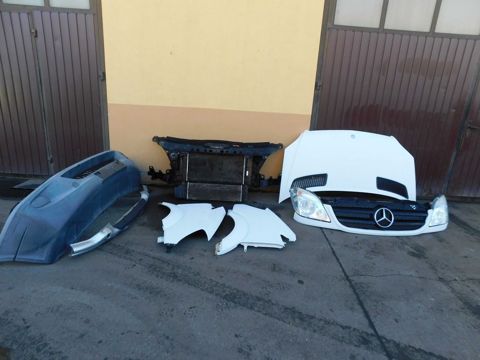 Sprinter 906 maska zderzak lampy błotniki chłodnice przód kompletny