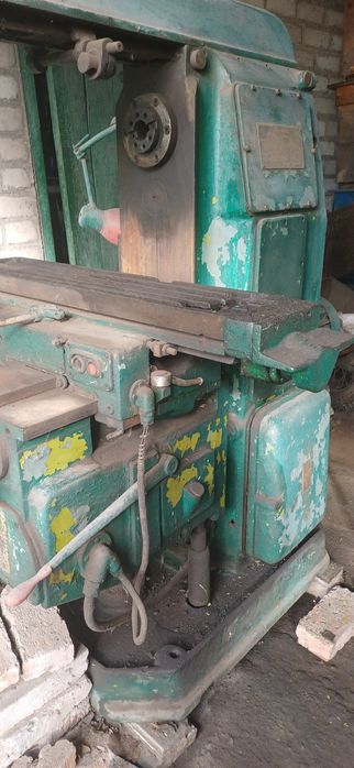 Продам горизонтальный фрезерный станок 6п80г