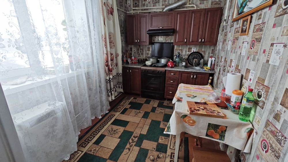 Продаж квартири с. Грозино