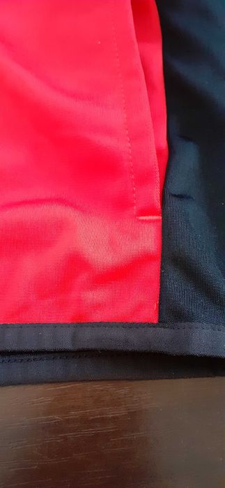 Новый детский спортивный костюм Adidas на 13-14 лет, черно-красный