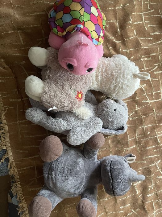 Мʼягкі іграшки безкоштовно