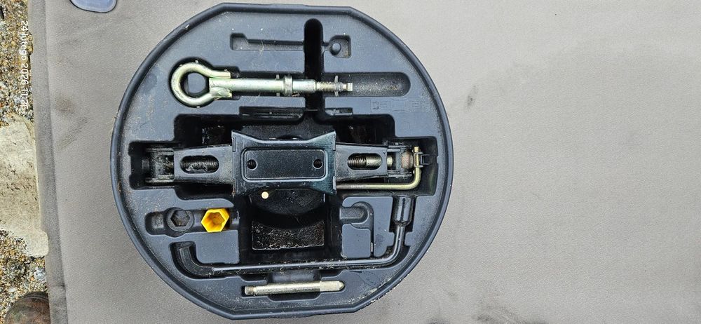 Wkład koła bagażnika lewarek klucz ucho Peugeot 307 2005r 9651763480