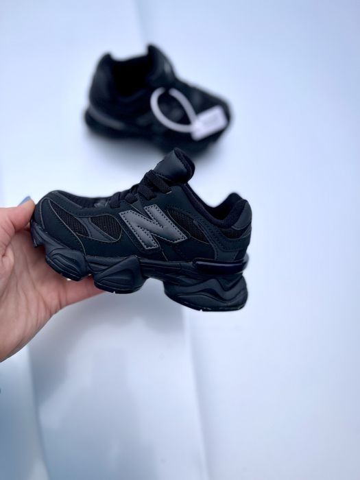 Дитячі кросівки New Bal:ance 9060 Triple Black розміри 26-37
