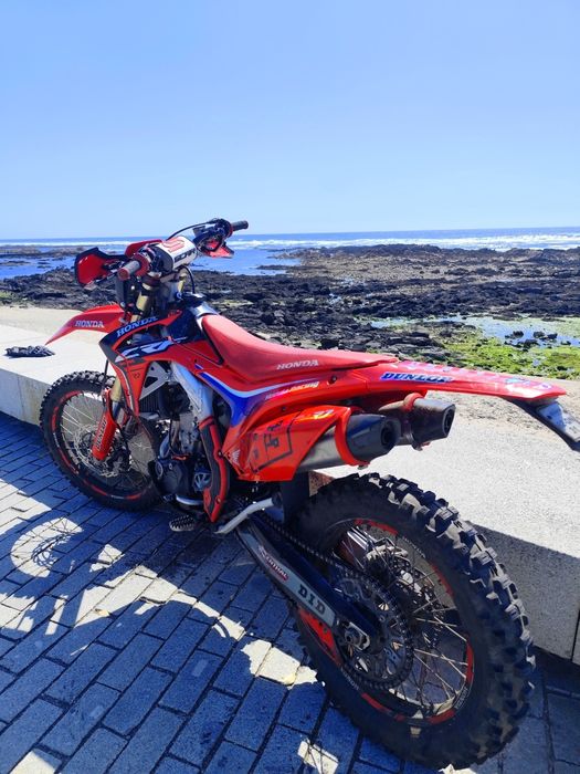 CRF 250R Matrículada