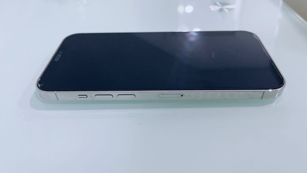 iPhone 12 Pro Max 256GB - branco - Impecável + acessório.