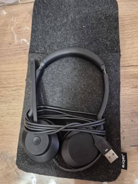 Професійна гарнітура Jabra Evolve2 30 Stereo