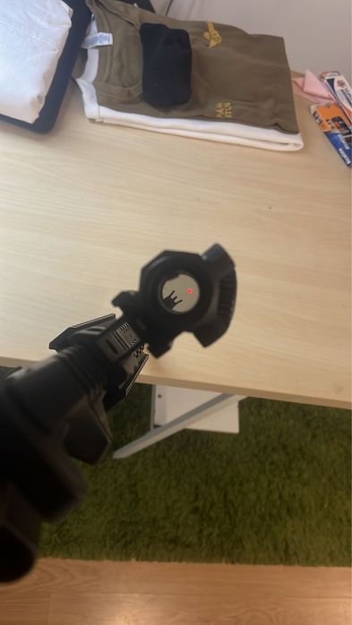 Vendo replica m4 com miraholografica