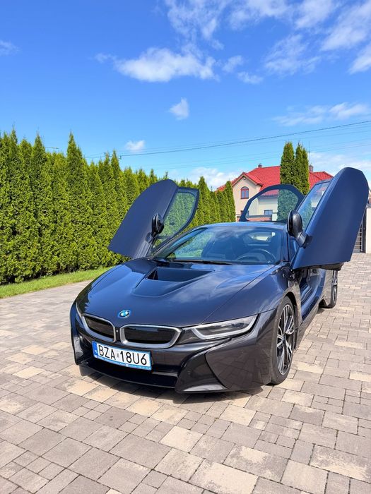 BMW i8