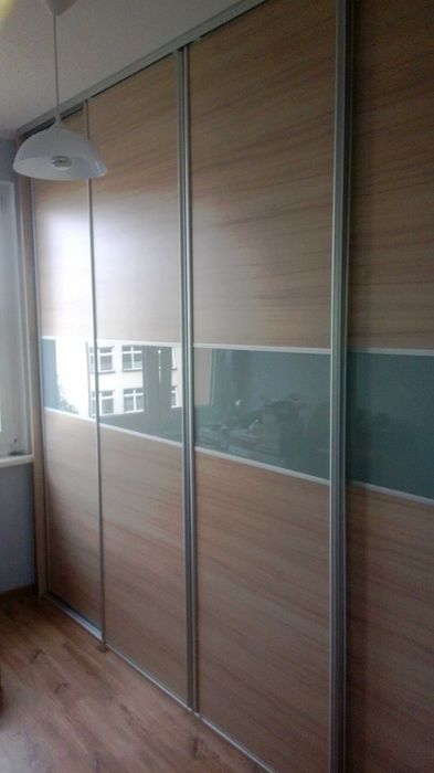 szafy z drzwiami suwanymi