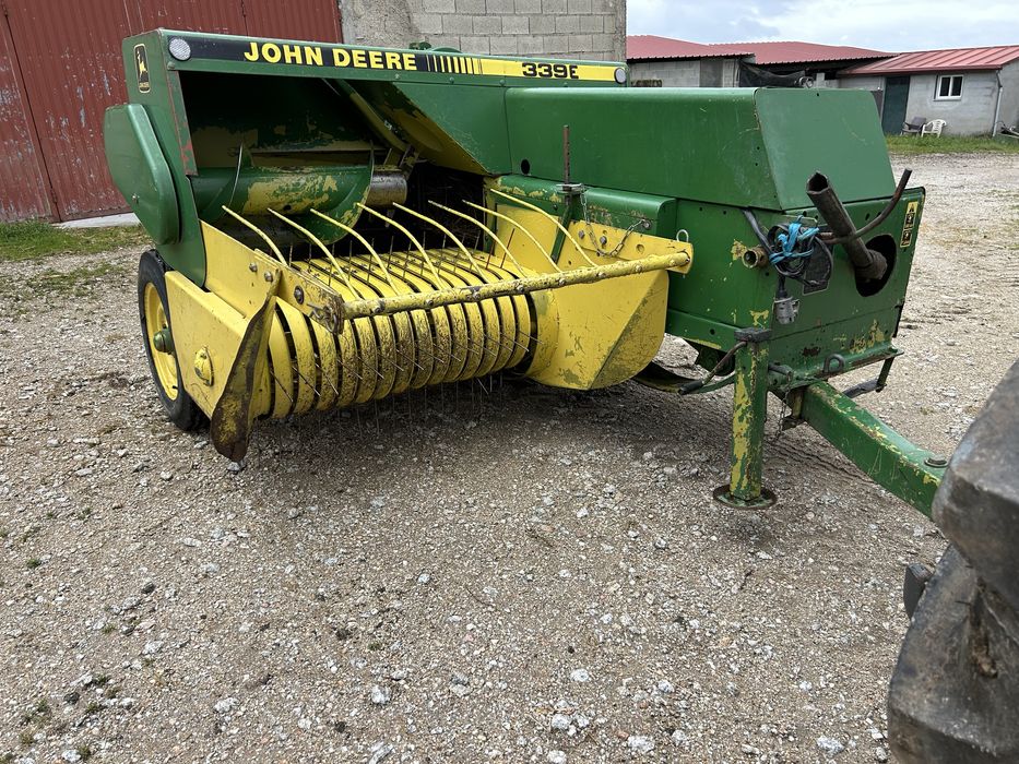 Enfardadeira John Deere 339E