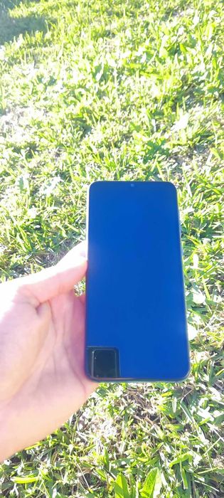 XIAOMI Mi 9 SE - 6 GB RAM - 128 GB - Excelente estado