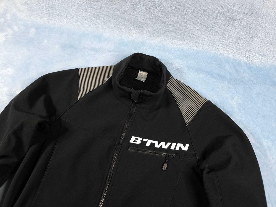 Велокуртка B'TWIN Windblock Jacket Bike 500 Black (размер 44/S): 1