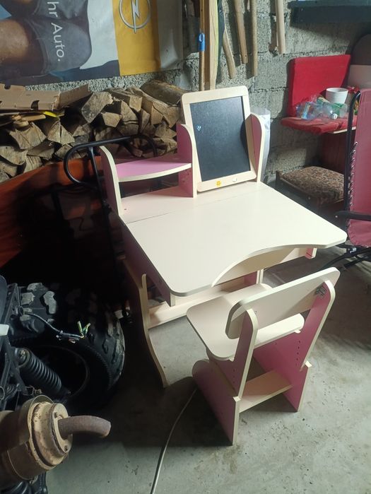 Продам парту ...