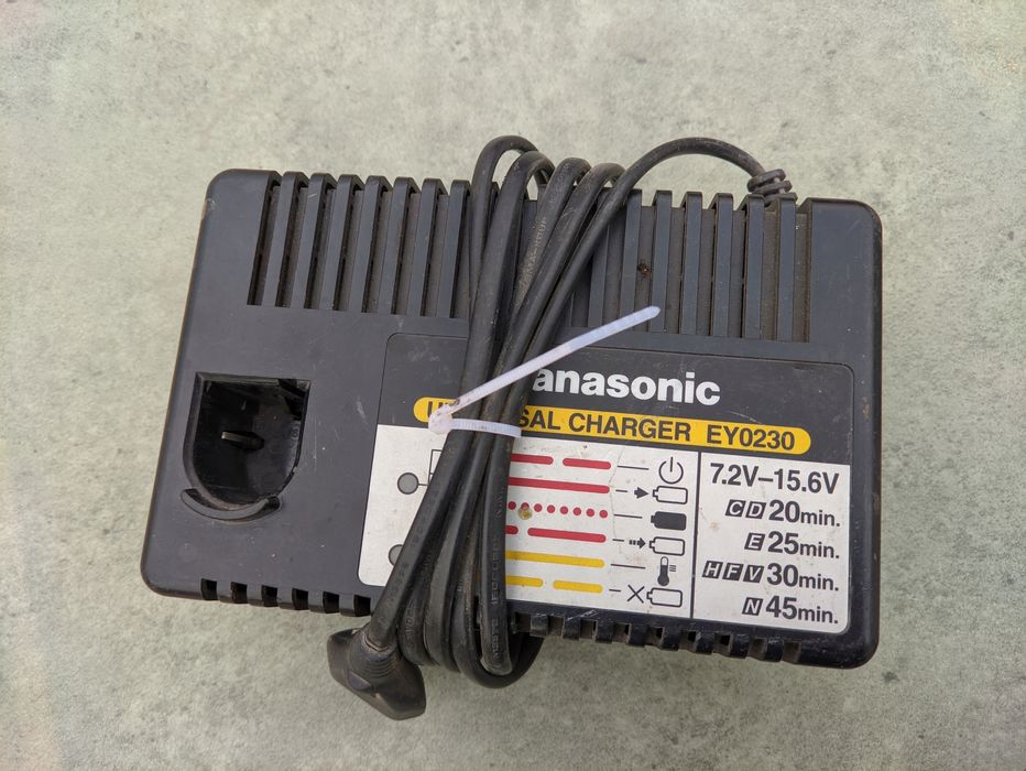 Ładowarka Panasonic EY0230 7,2 - 15,6V