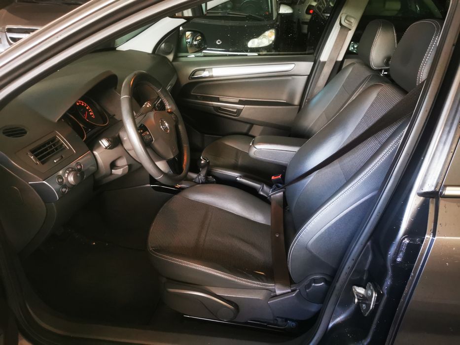 Opel Astra Caravan 1.7Cdti de 2009(Motor Isuzu)