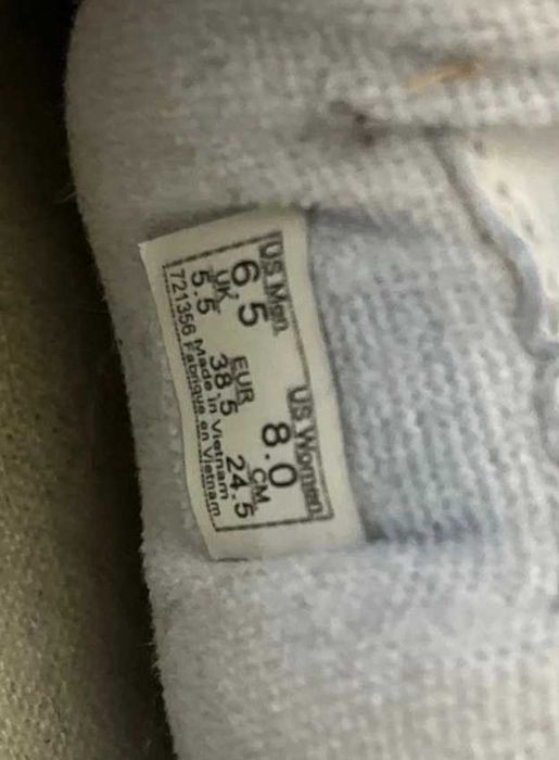 5F Czarno-białe trampki Vans Knu Skool unisex 38,5