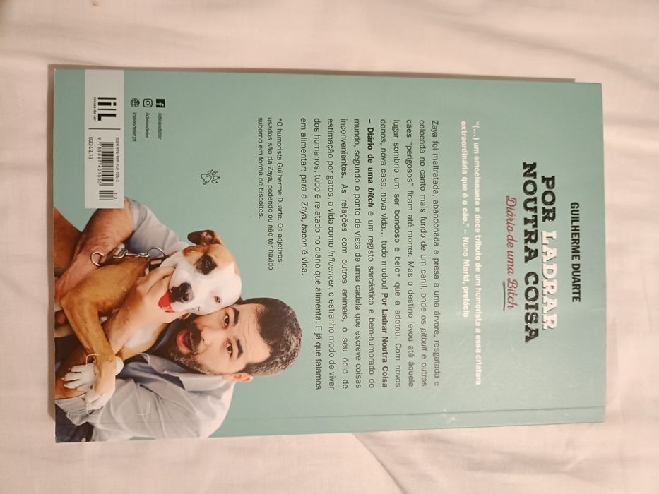 Livro " por ladrar de outra coisa"