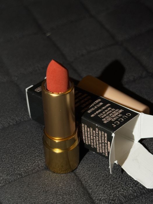 Gucci velvet matte, помада gucci 505 janet rust, для губ, блеск для губ