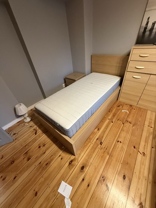IKEA MALM łóżko 90x200