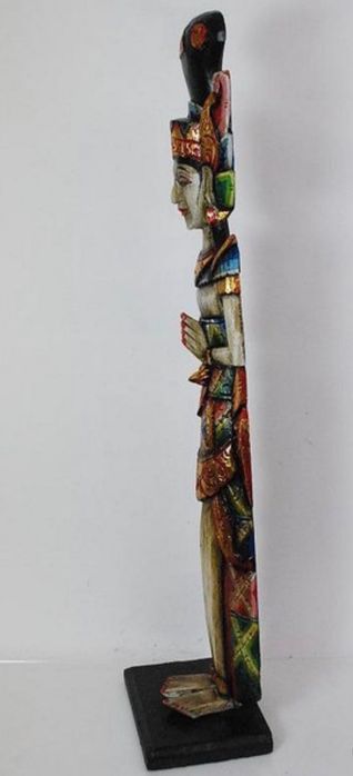 Linda escultura em madeira , 108 cm x 25 cm