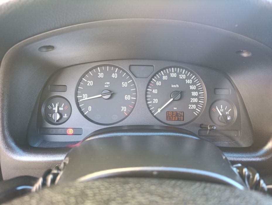 Opel Astra 1.8 бензин газ