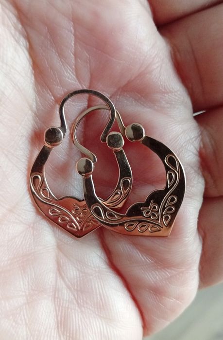 Продам золоті сережки