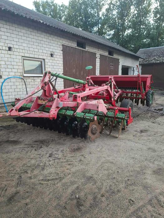 Agregat Unia Ares pół zawieszany z siewnikiem Polonez
