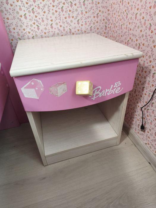 Продам комплект дитячих меблів Cilek Barbie
