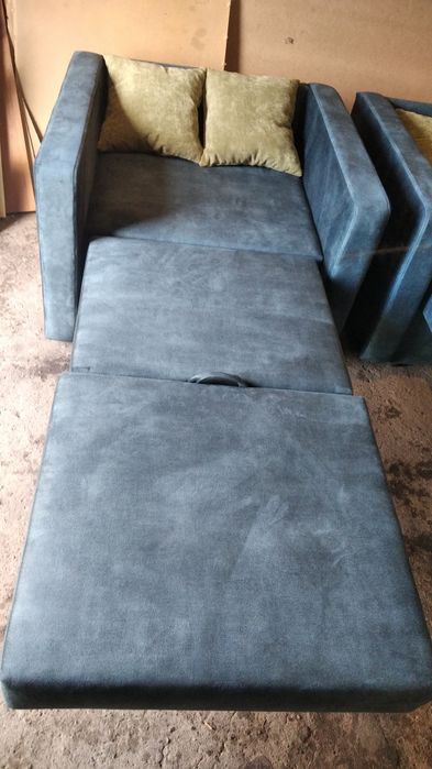 Продам два крісла.