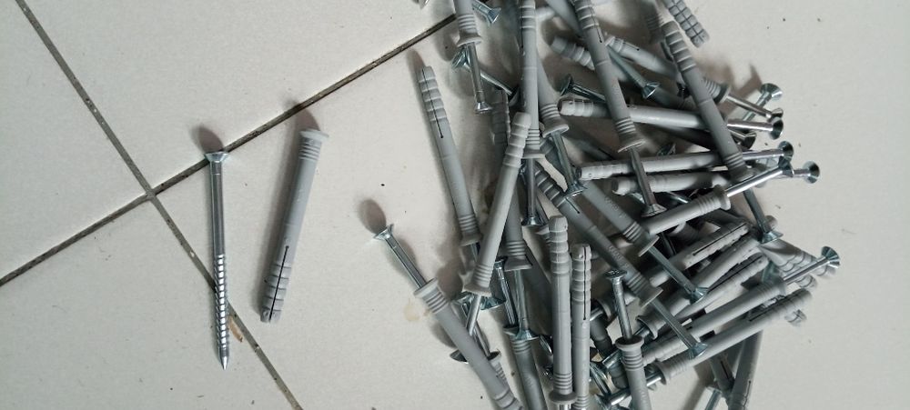 Kołki rozporowe 8x8