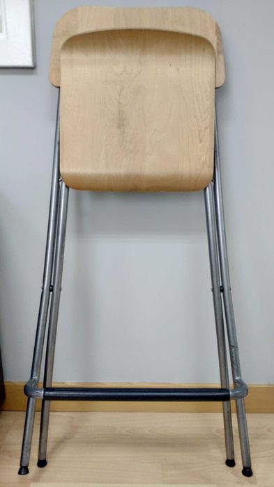 Banco alto c/encosto FRANKLIN dobrável