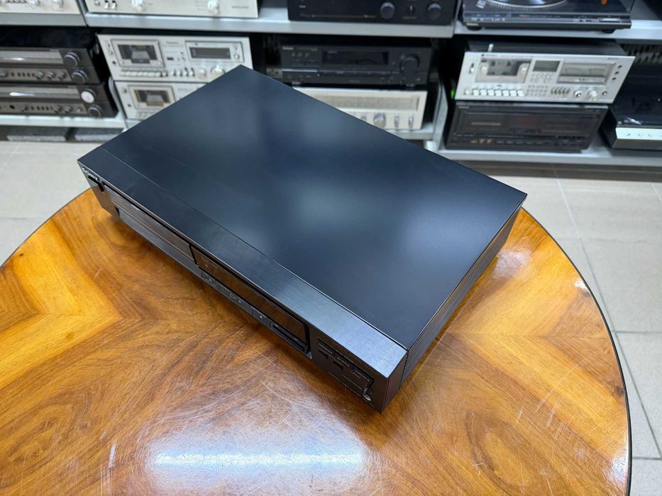 Odtwarzacz płyt CD Sony CDP-670 Audio Room