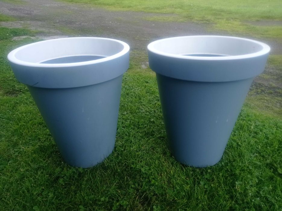 Donice duze plastikowe 2 sztuki