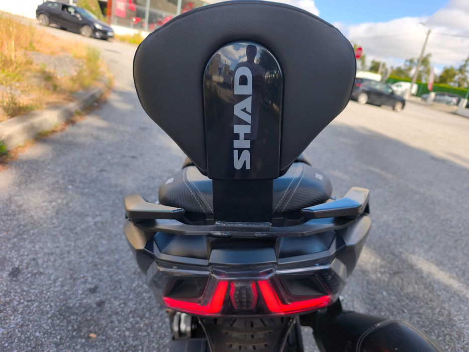 Kymco AK 550 Akrapovic