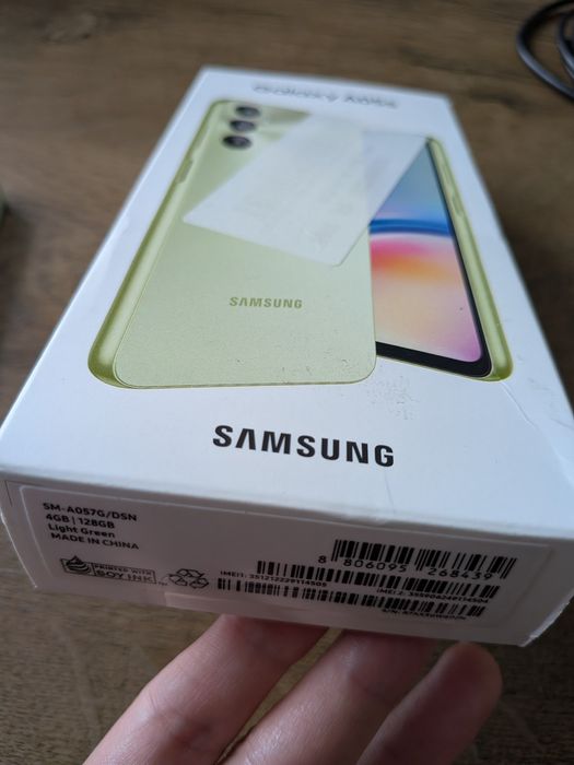 Telefon komórkowy Samsung Galaxy A05s etui ładowarka