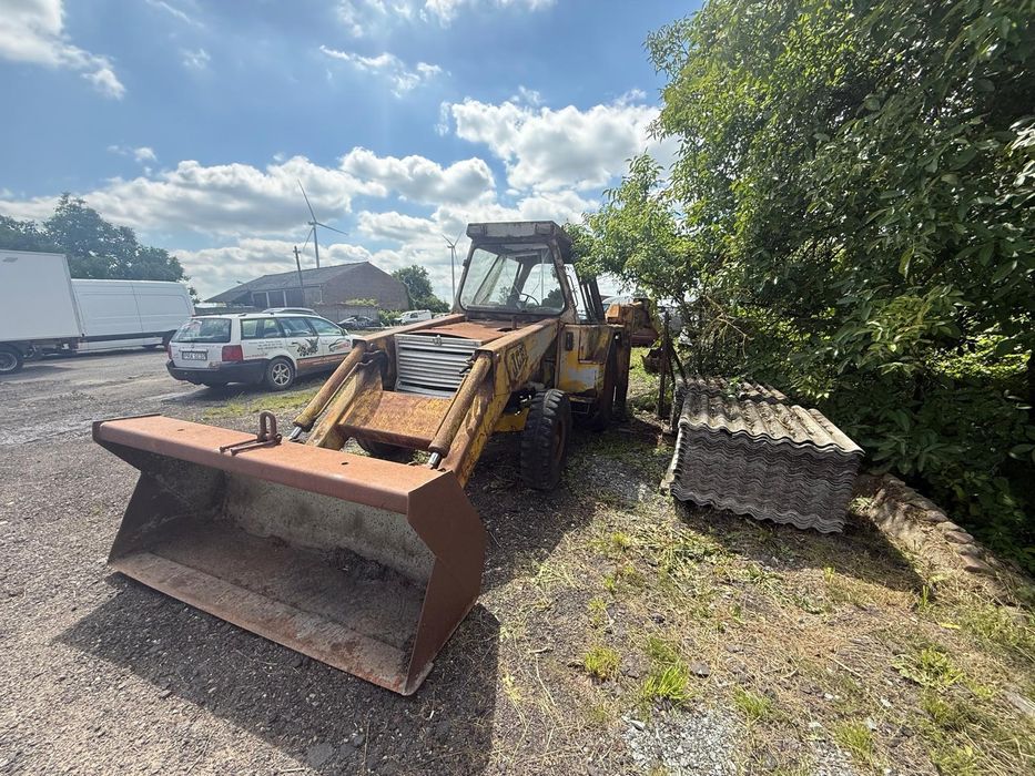 Koparko ładowarka JCB  pali 3 łyszki + szufla