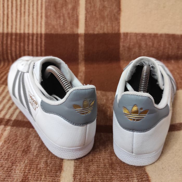 Оригінальні кросівки adidas gazelle