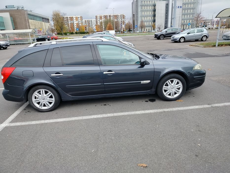 Sprzedam Lagunę 2 poliftową 2005r