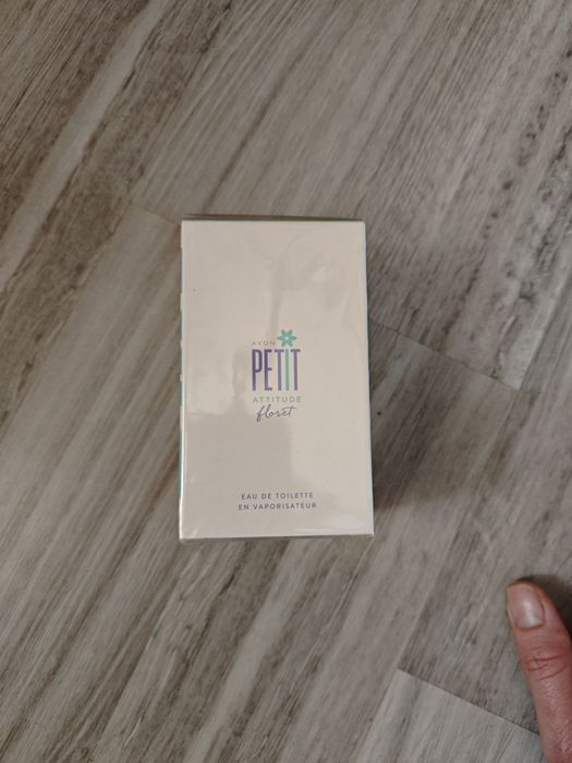 Perfumy Avon Petit Attitude Floret 50 ml Nowe folia