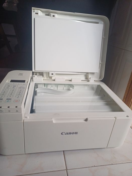 Máquina de fotocópias canon