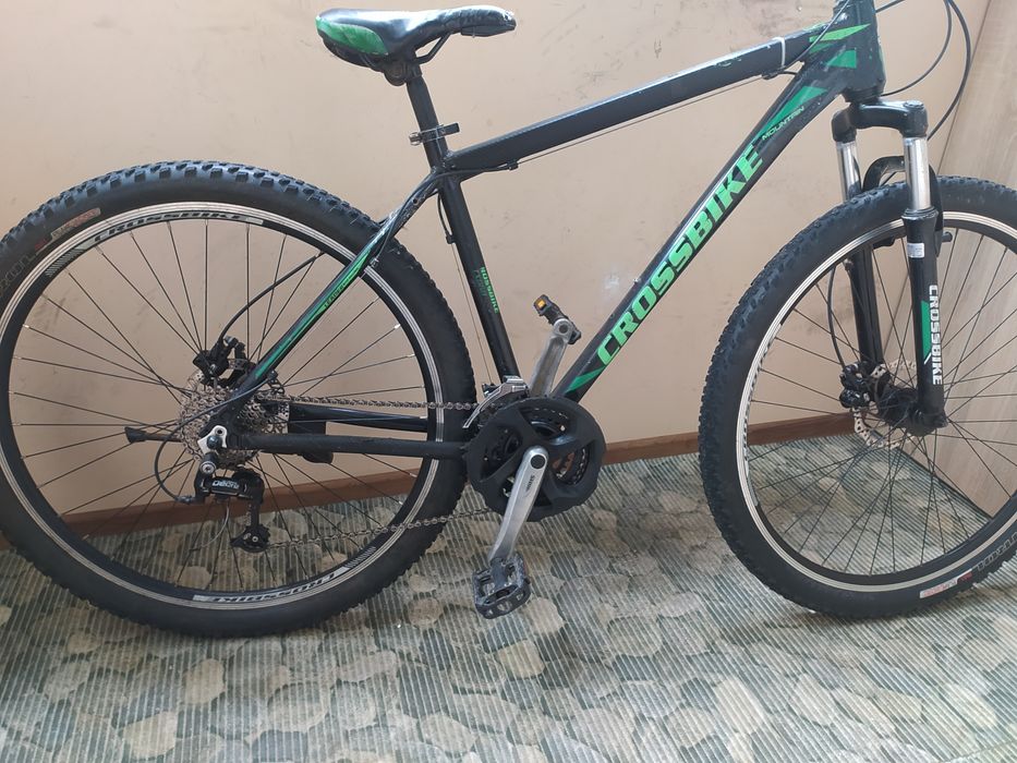 Specialized Hardrock 26 size 17 + niner Crossbike on Shimano Deore Hyd