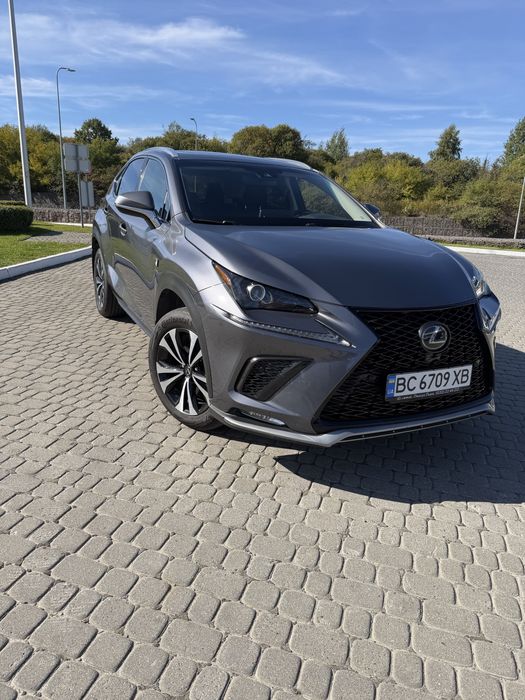 Лексус NX 300 Lexus