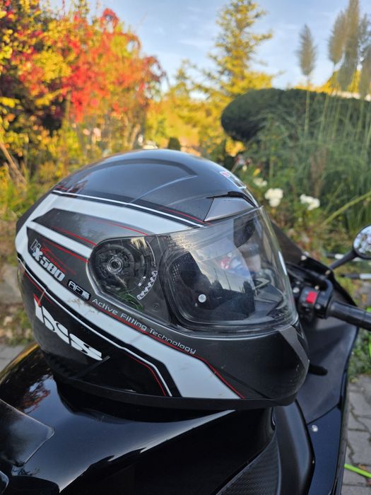 Kask motocyklowy iXS HX 500 czarny biały czerwony
