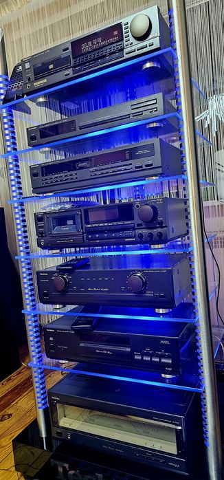 Regał, stojak, szafka ze szkła I stali kwasoodpornej - model TOWER